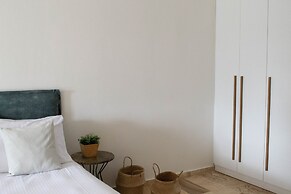 Oniropetra Luxury Suites