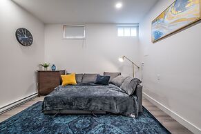 Spacious Newly Renovated 1 Bedroom Suite