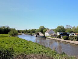 Tixall Manor Farm