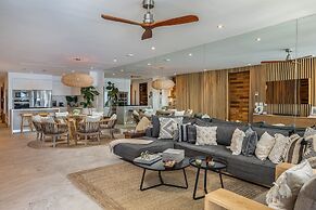 Indah Puerto Vallarta