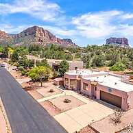 Beautiful Sedona Home, Redrock Views, Hot Tub and Free Bike by RedAwni