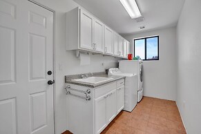 Beautiful Sedona Home, Redrock Views, and Hot Tub by RedAwning