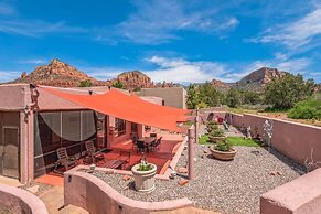 Beautiful Sedona Home, Redrock Views, and Hot Tub by RedAwning