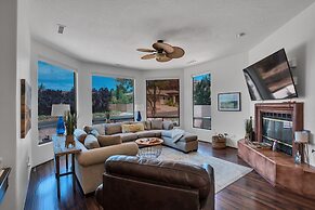 Beautiful Sedona Home, Redrock Views, and Hot Tub by RedAwning
