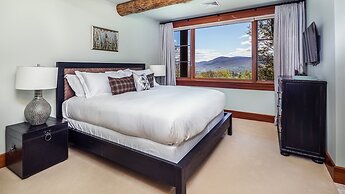 The Best Of The Berkshires - 72 Acres! 5 Bedroom Estate