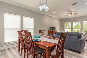 Blue Haven - 1414 Oleander 4 Bedroom Home by RedAwning