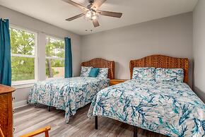 Blue Haven - 1414 Oleander 4 Bedroom Home by RedAwning