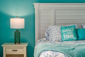 Blue Haven - 1414 Oleander 4 Bedroom Home by RedAwning