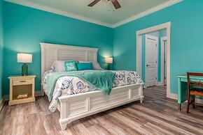 Blue Haven - 1414 Oleander 4 Bedroom Home by RedAwning