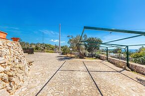 3248 Stone Hill House by Barbarhouse