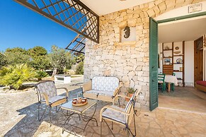 3248 Stone Hill House by Barbarhouse