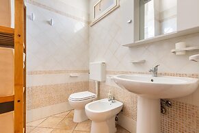 3248 Stone Hill House by Barbarhouse