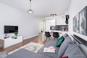 Slusarska Apartment Cracow by Renters