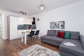 Slusarska Apartment Cracow by Renters