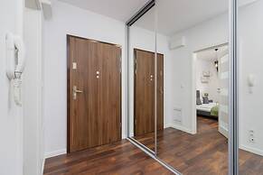 Slusarska Apartment Cracow by Renters