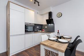 Slusarska Apartment Cracow by Renters