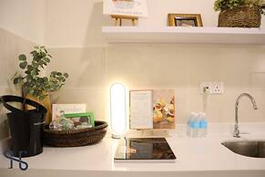 Homesuite' Home at The Shore KK