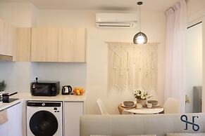 Homesuite' Home at The Shore KK