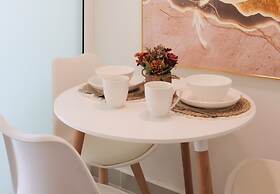 Homesuite' Home at The Shore KK