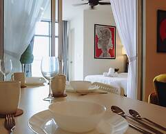 Homesuite' Home at The Shore KK