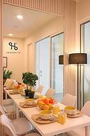 Homesuite' Home at The Shore KK