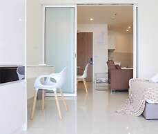 Homesuite' Home at The Shore KK