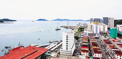 Homesuite' Home at The Shore KK