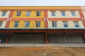 OYO 92451 Hasan House Syariah 2NearVihara Budhi Bhakti