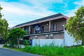 OYO 92377 Wisma Melyro Syariah Near Yamaha - Thamrin Brothers Cabang M