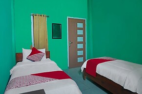 OYO 92377 Wisma Melyro Syariah Near Yamaha - Thamrin Brothers Cabang M