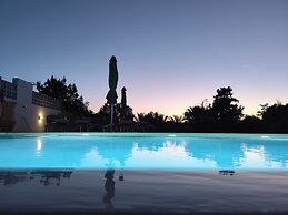 Home21-elegant Spacious Villa-5 min From the Beach