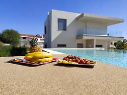 Home21-elegant Spacious Villa-5 min From the Beach