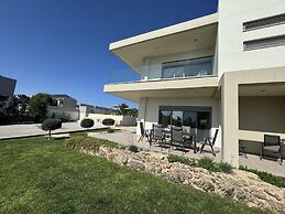 Home21-elegant Spacious Villa-5 min From the Beach