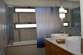 Home21-elegant Spacious Villa-5 min From the Beach