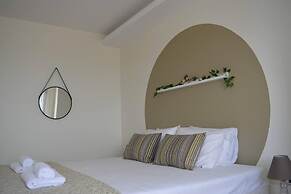 Home21-elegant Spacious Villa-5 min From the Beach