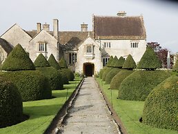 The Lodge at Crossroads Farm