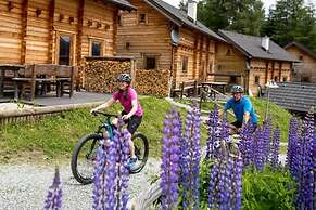 Berg- & Erlebnis-Resort MarktlAlm - Chalets & Lodges
