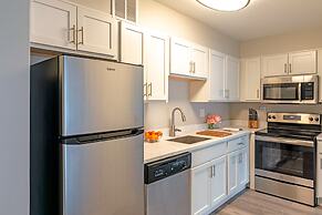 The Luckman Apartments by Barsala