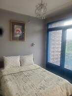 Mike's Flat hotel