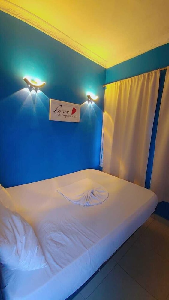 Mike's Flat hotel
