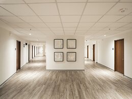 Hotel Mesaluna Short & Long Stay