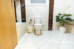 Oak Orchid Opulent 2 BR Apartment with Walk-in Closet