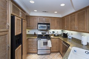 Sunset Cove Villas in Laguna Beach