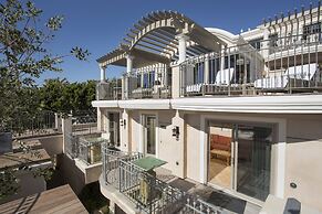 Sunset Cove Villas in Laguna Beach