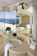 Sunset Cove Villas in Laguna Beach