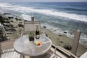 Sunset Cove Villas in Laguna Beach