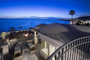 Sunset Cove Villas in Laguna Beach