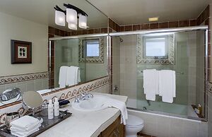 Sunset Cove Villas in Laguna Beach