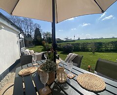 Character Detached 3-bed Cottage Audlem Cheshire