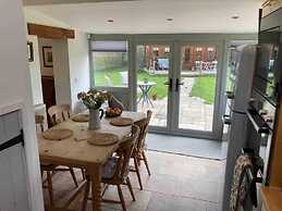 Character Detached 3-bed Cottage Audlem Cheshire